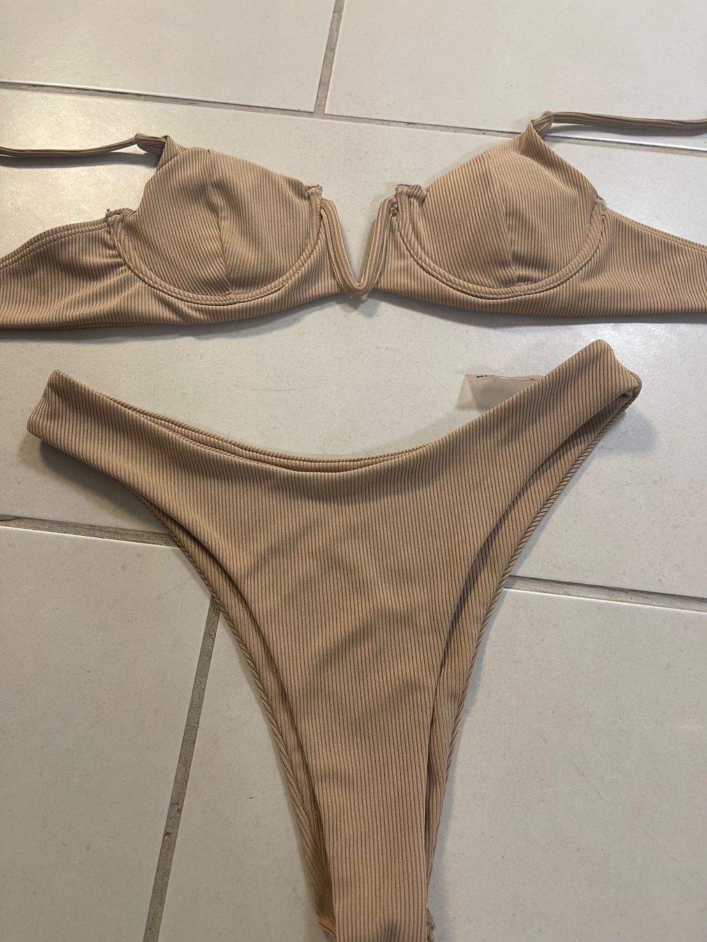 Shein Costumi da bagno & Bikini: Shein Bikini in Beige Braun Gr S – Usato da Bassersdorf venduto da Sandy456 1