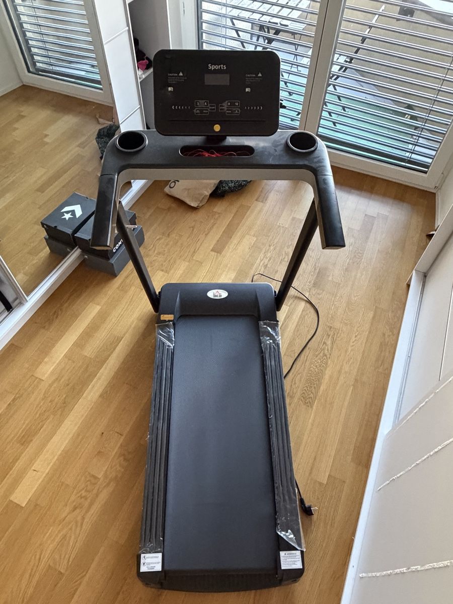 Hometrainer: Treadmill – Gebraucht aus Basel von gia_mkh7 4