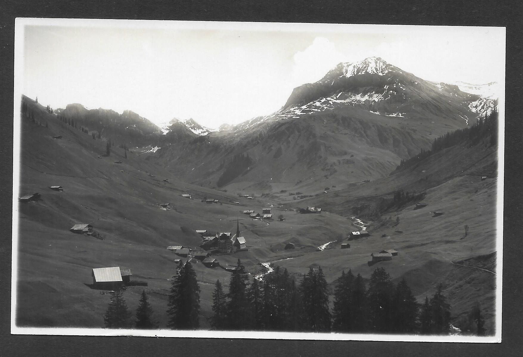 Cartoline postali: St. Antönien Dorfansicht mit Schollberg – Usato da Olten venduto da clotaldi