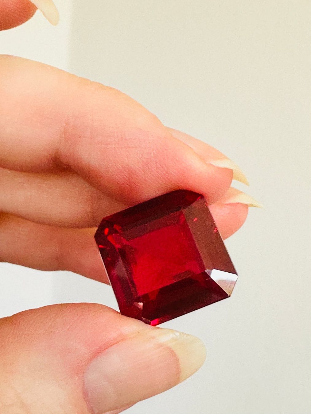 Pietre preziose: Certified 33.40 Ct – Nuovo e nell'imballaggio originale da Genève venduto da AWWA 4