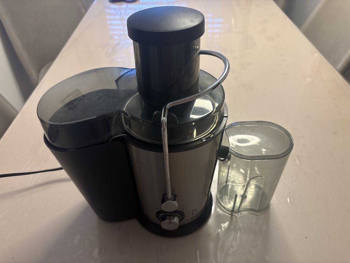 Appareils de cuisine: Elektriker Entsafter  – Neuf (Voir description) à Unterseen par nas_mj2l