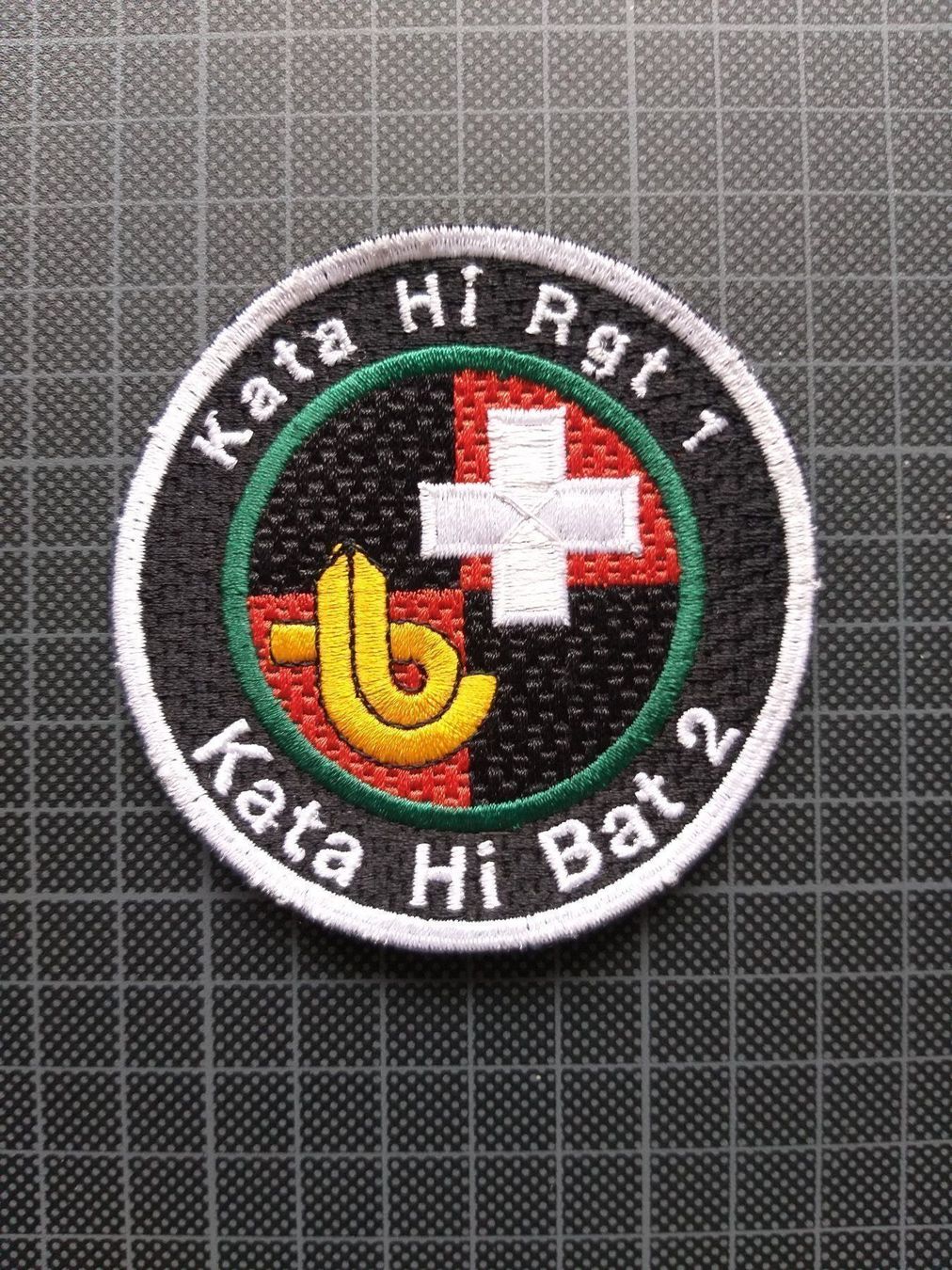 Placchette & Badge: Verbandsabzeichen Kata Hi Rgt 1 – Usato da Bauma venduto da SwissMilitaria