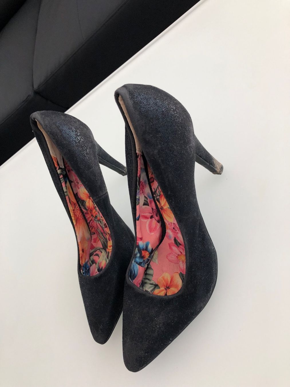 Scarpe da donna: Damenschuhe – Usato da Basel venduto da vlo_5wjf 1