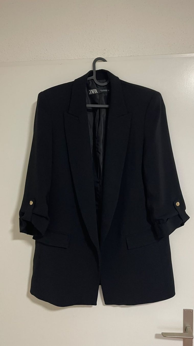 Zara Vestes: Zara Blazer schwarz Grösse M – D'occasion à Zufikon par sil_7nt7 6