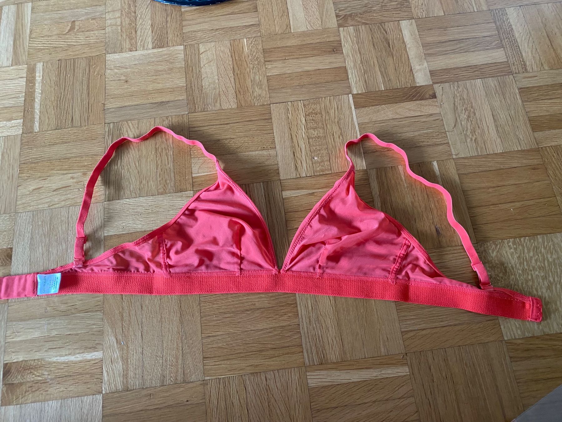 Calvin Klein Altra biancheria intima: BH Calvin Klein 75B – Usato da Zug venduto da estarthyme 3
