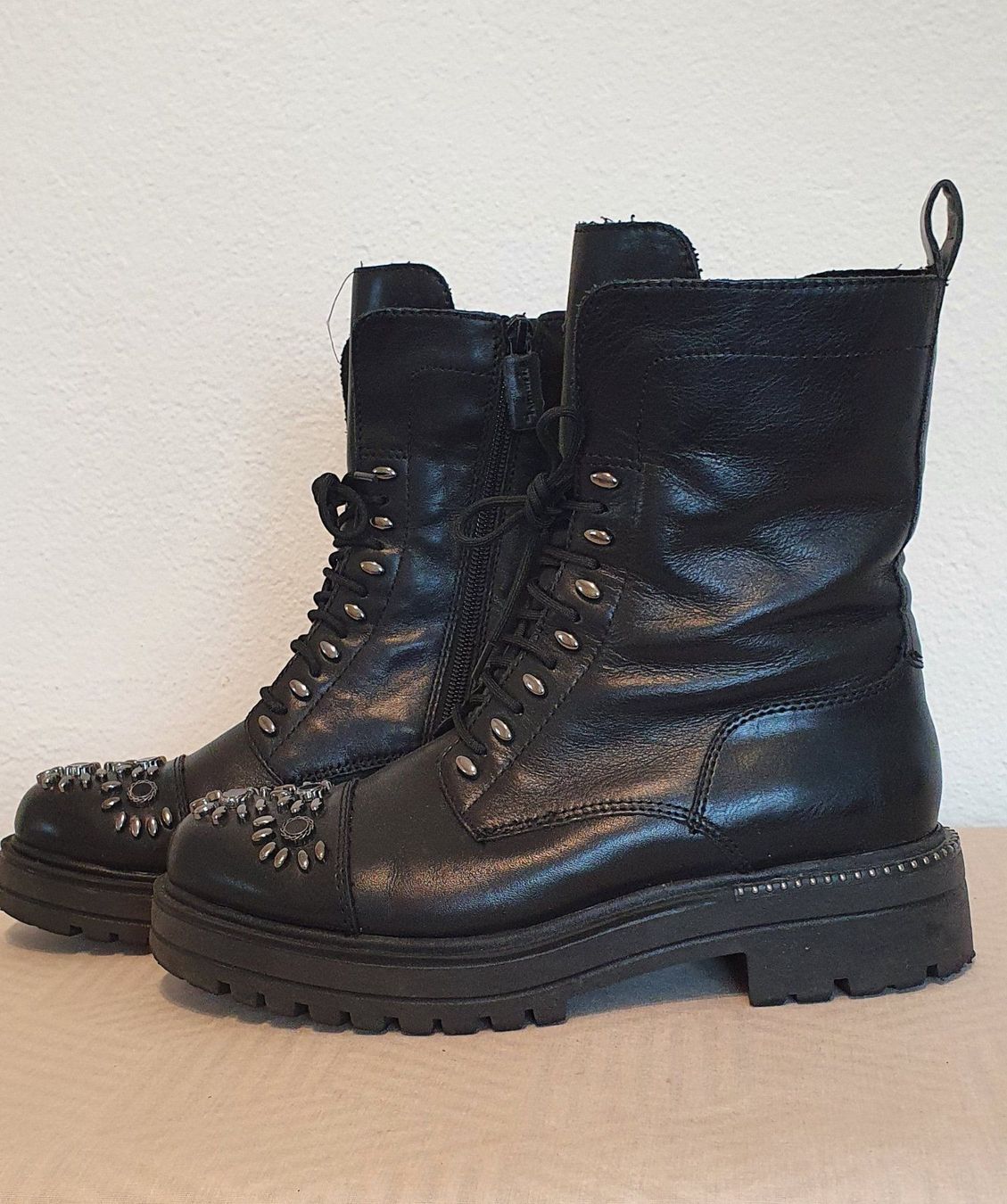 Tamaris Scarpe da donna: TAMARIS LEDER STIFELETTEN gr.38 – Usato da Niederbipp venduto da fashionfuchs 7
