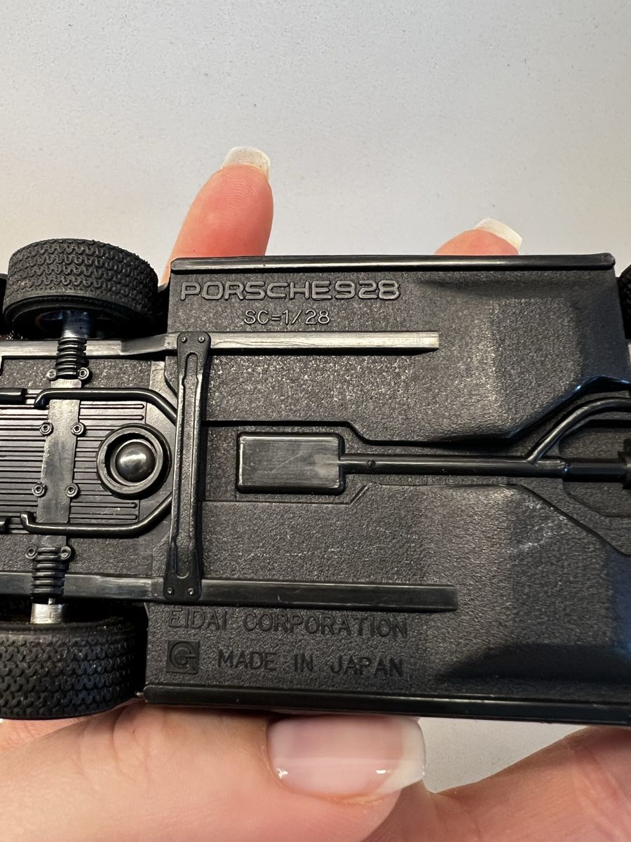 Porsche Modellautos: Schwarzer Porsche 928 Modellauto Sammlerstück – Gebraucht aus Staad SG von Chirrari 6