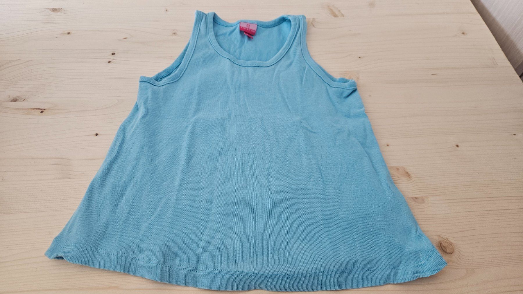 Camicette, T-shirt & Top: Träger Shirt Tik&Tak Gr. 122, hellblau – Usato da Escholzmatt venduto da _die_Kaempferin
