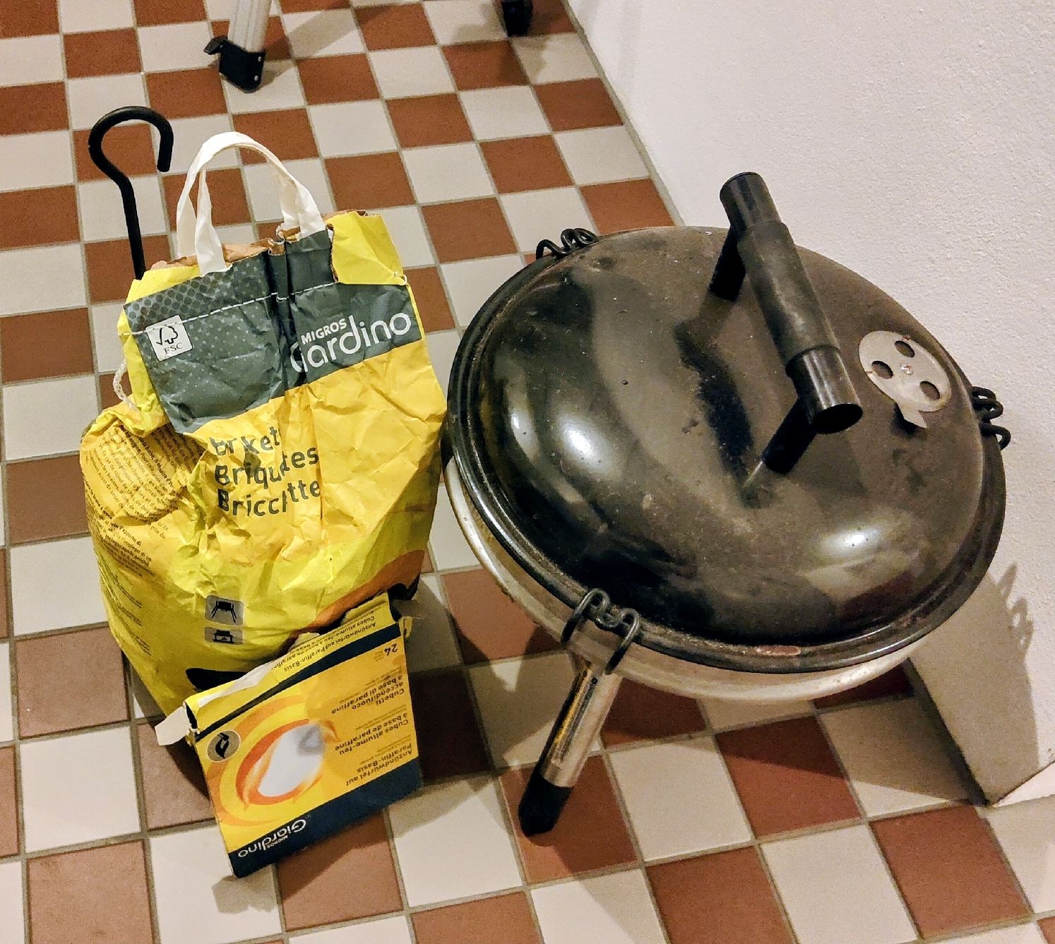 Griglie: Kugelgrill tragbar Jamie Oliver – Usato da Hergiswil NW venduto da Siul1972