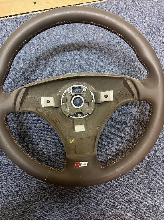 Tutti pezzi di ricambio auto: Lenkrad und Schaltsack  – Nuovo e nell'imballaggio originale da Madetswil venduto da maucad 1