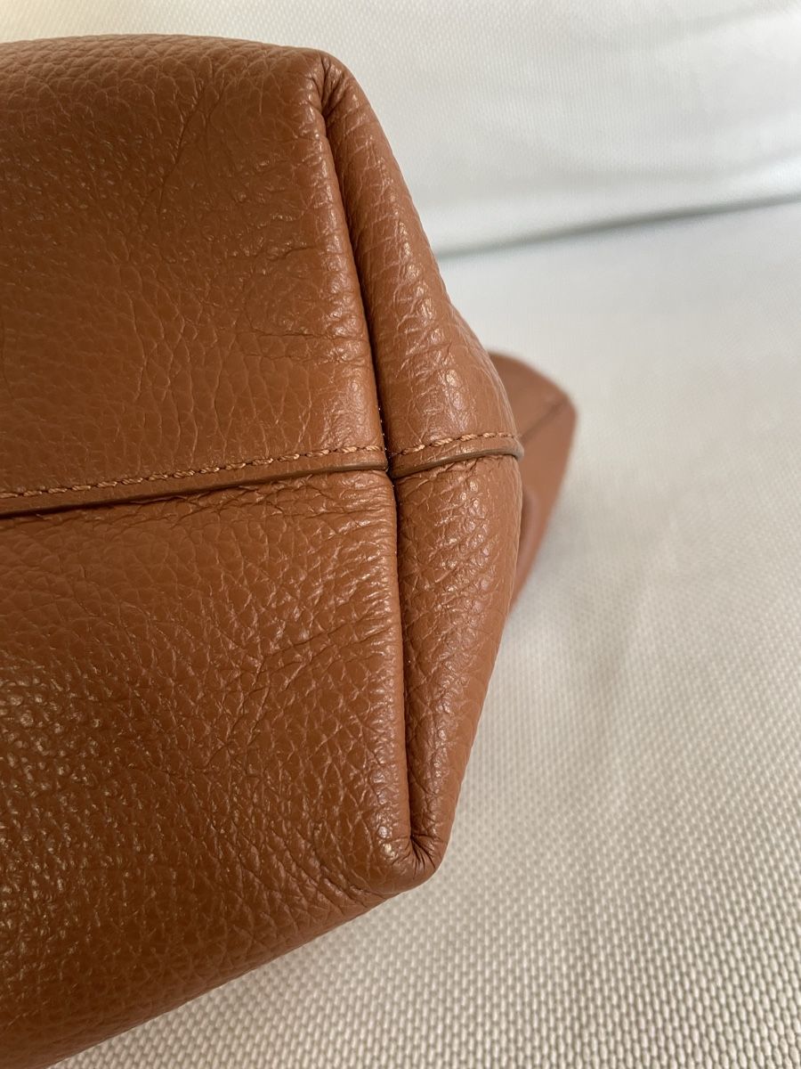 Sacs femmes: Cuyana Easy Tote Small – D'occasion à Basel par was_llf7 2