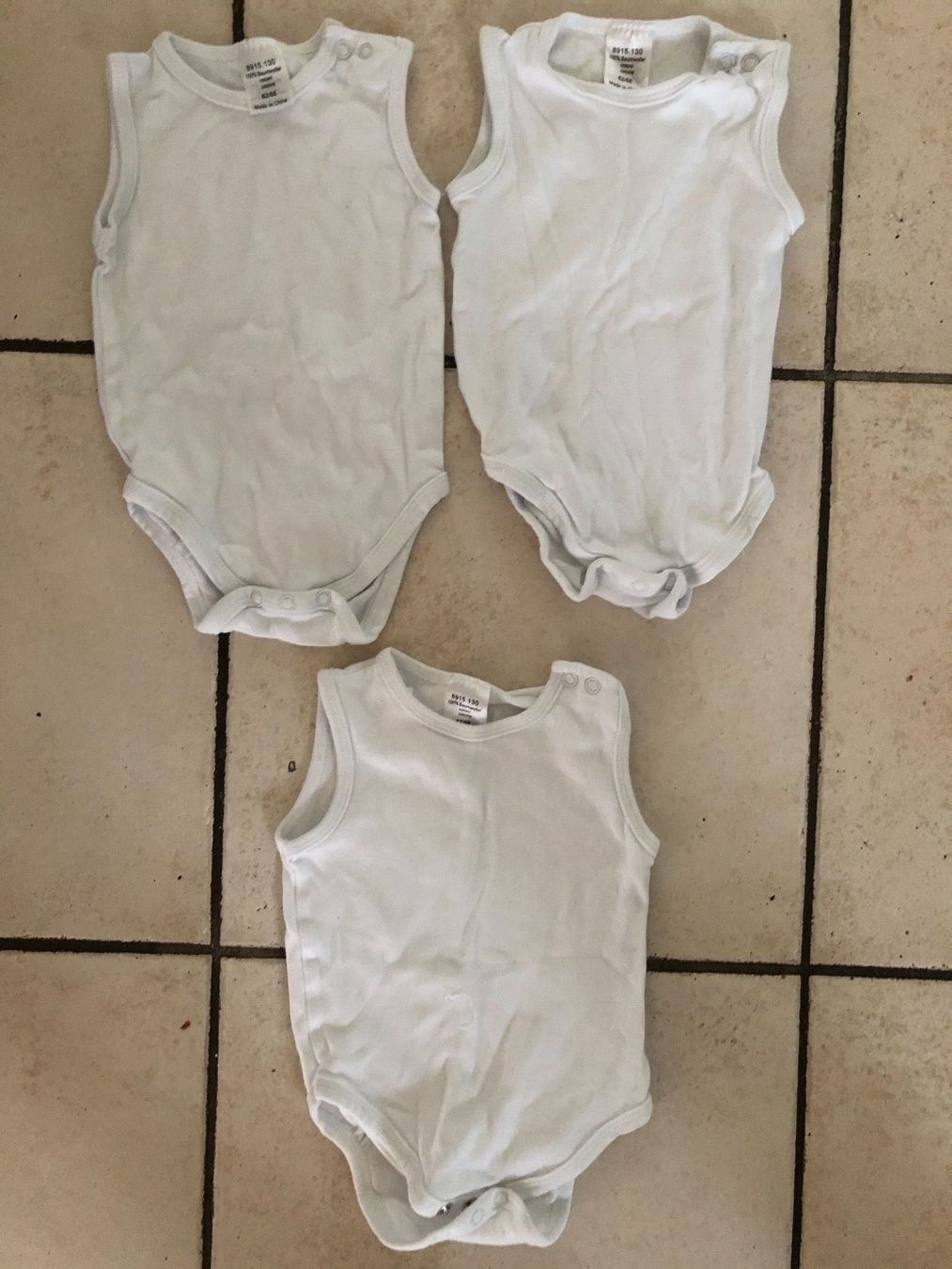 Unterwäsche: 3 Bodys ohne Arm Gr.62/68 – Gebraucht aus Obergerlafingen von cabo4