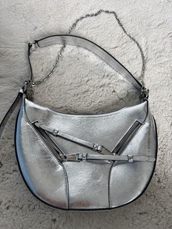 Trendige Tasche in Silber
