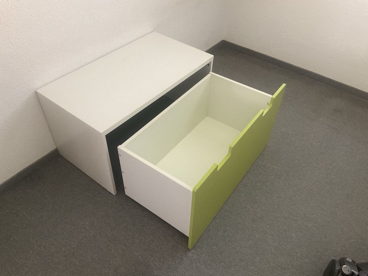 Ikea Coffres: IKEA Stuva Bank / Schubladenmodul Weiss/Hellgrün – D'occasion à Embrach par bengeli05 1