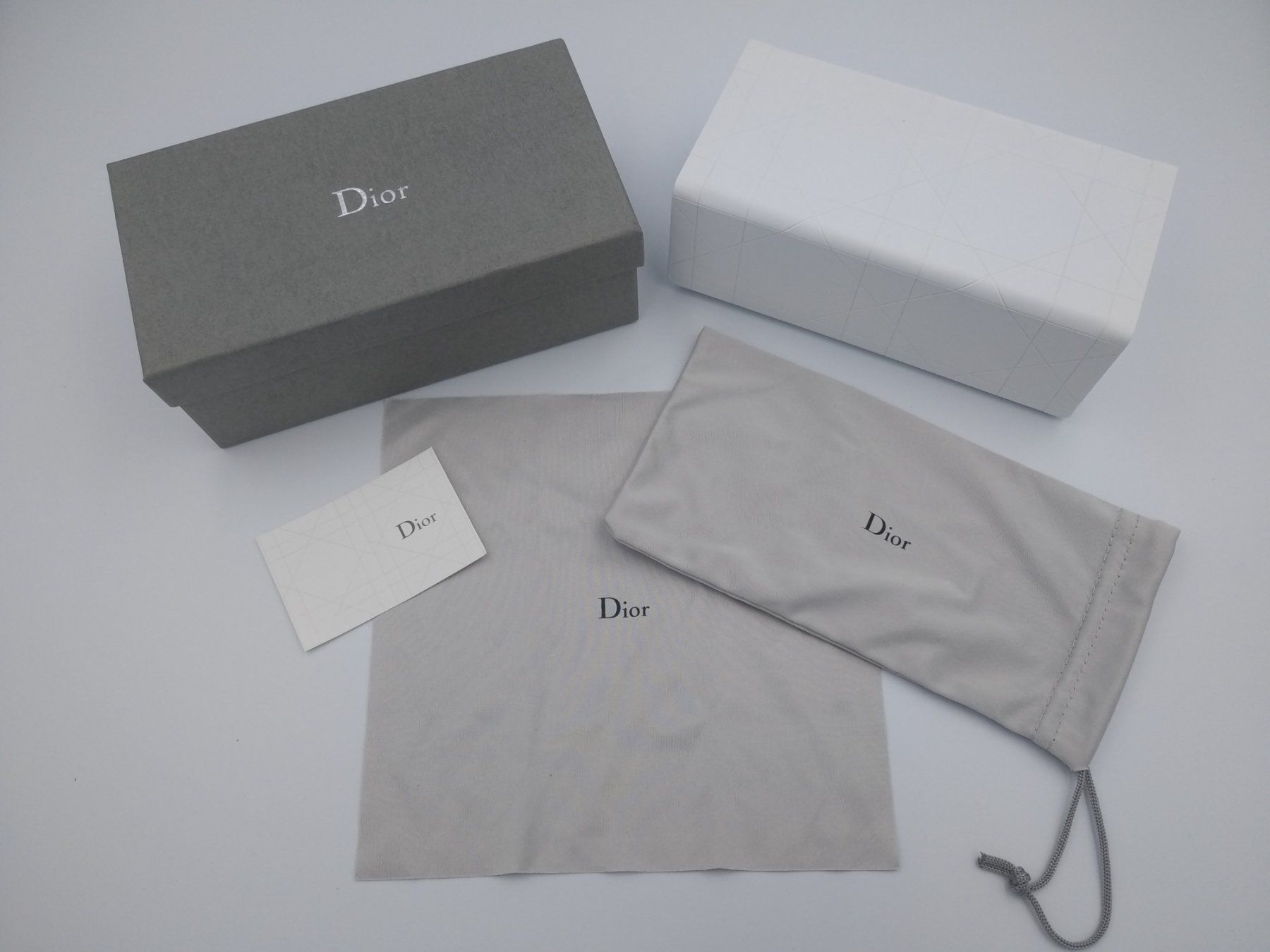 Dior Altro in  Abbigliamento & Accessori: Brillenetui Dior "NEU" N°02 – Nuovo e nell'imballaggio originale da Bäch SZ venduto da Swissy46