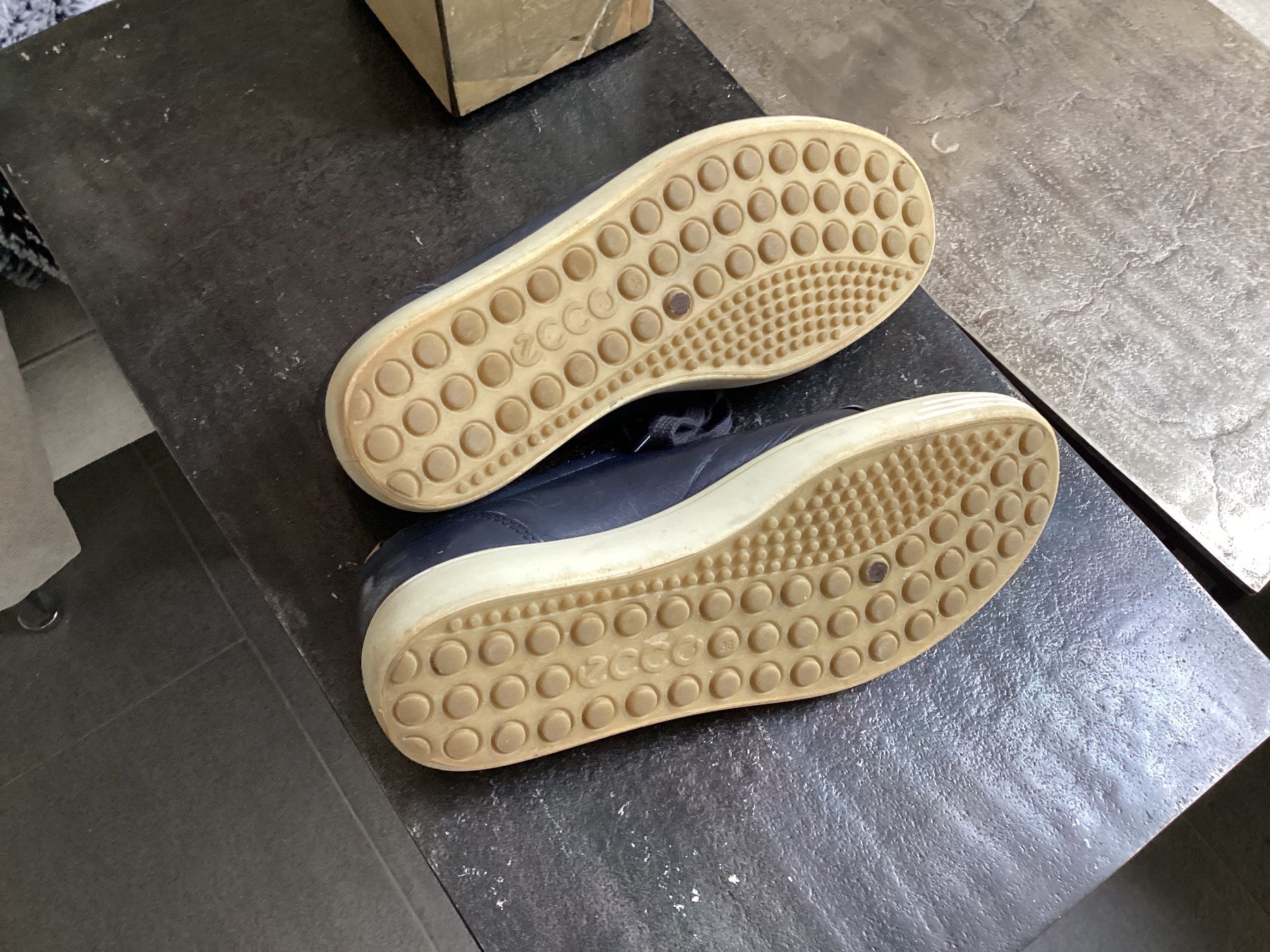 Ecco Chaussures femmes: ECCO Sneaker dunkelblau Leder Damen Grösse 36 – D'occasion à Homberg b. Thun par Homata 3