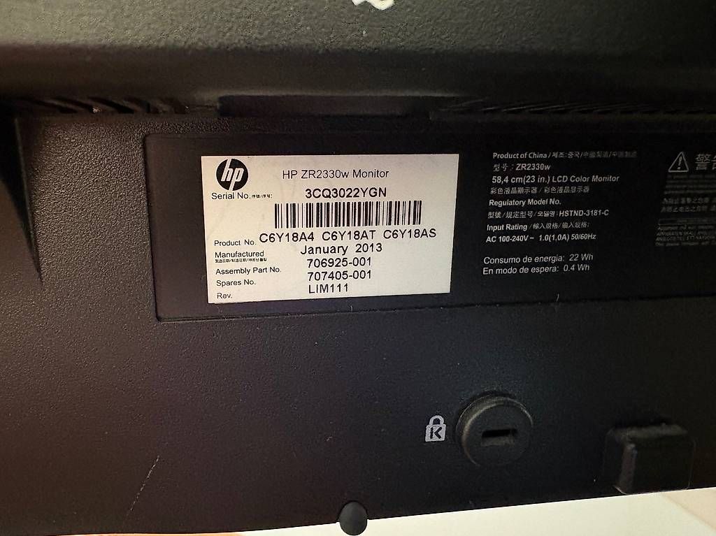 Hewlett Packard Monitor: HP Bildschirm 3CQ3022YGN – Usato da Rütschelen venduto da Rotkorn 1