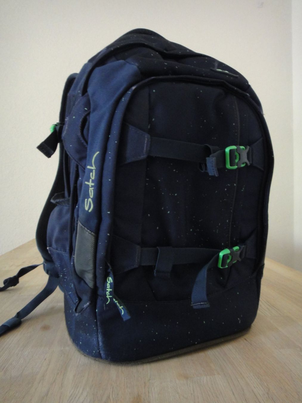 Satch Sacs & sacs à dos: Rucksack Satch dunkelblau mit Spritzern – D'occasion à Winterthur par LemonTree5 1