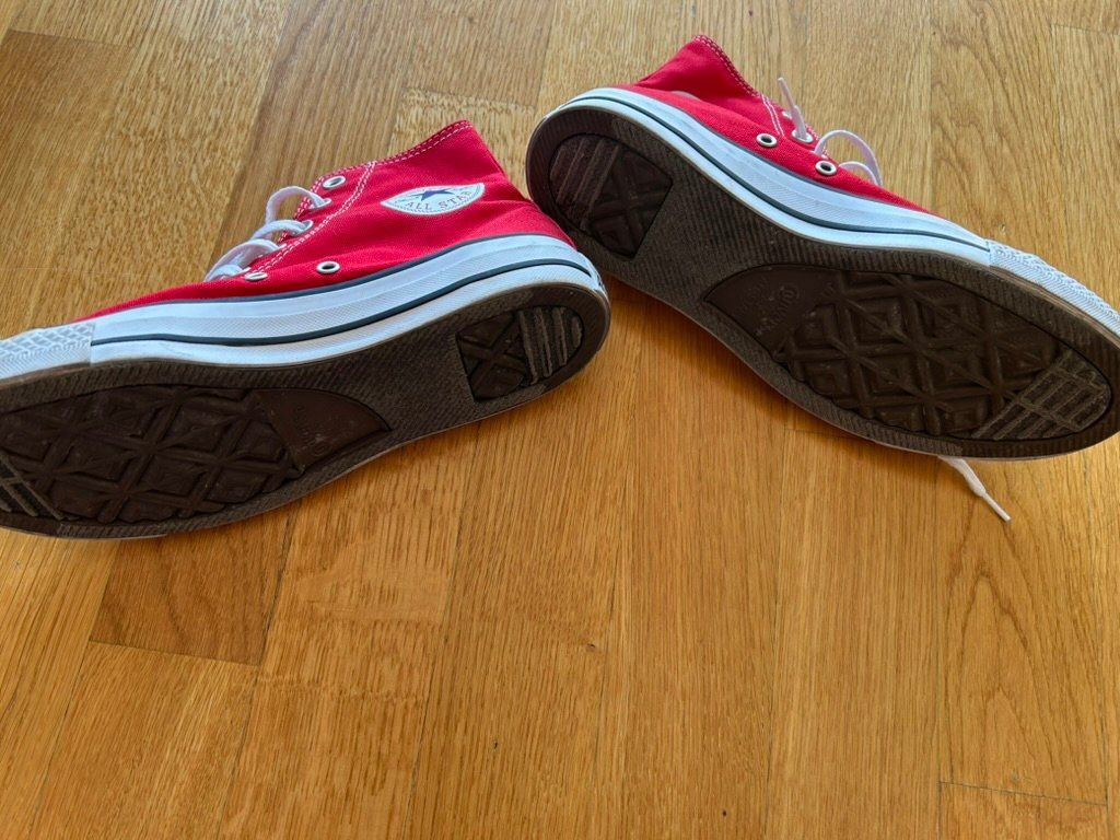Converse Chaussures hommes: red Allstar - size 40 – D'occasion à Genève par las_2xpv 1