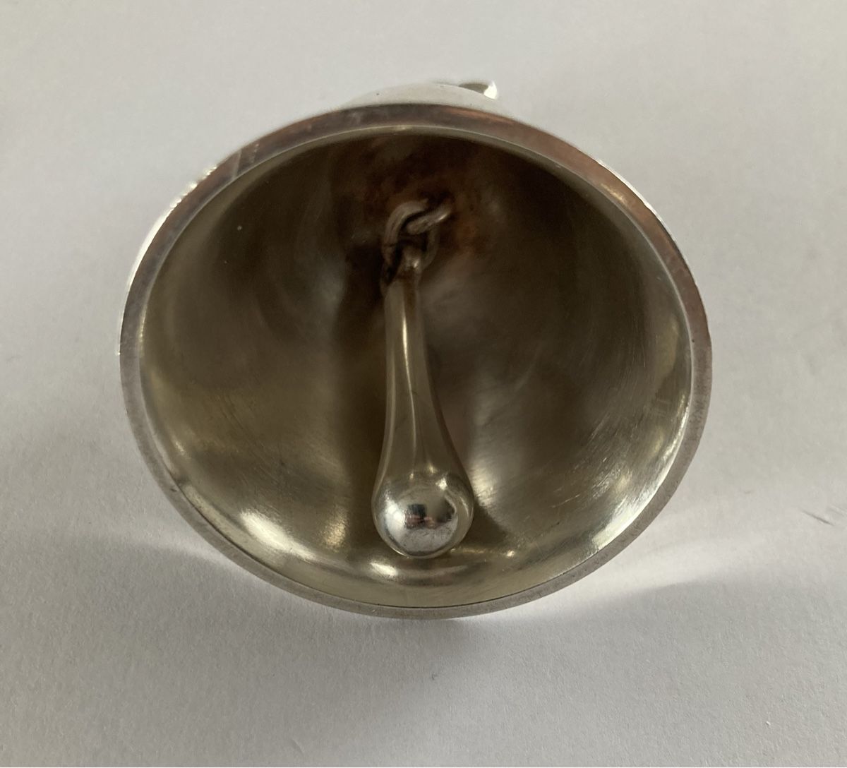 Campanacci mucche: Georg Jensen Tischglocke Acorn 204 – Usato da Münsingen venduto da Rehtre 1