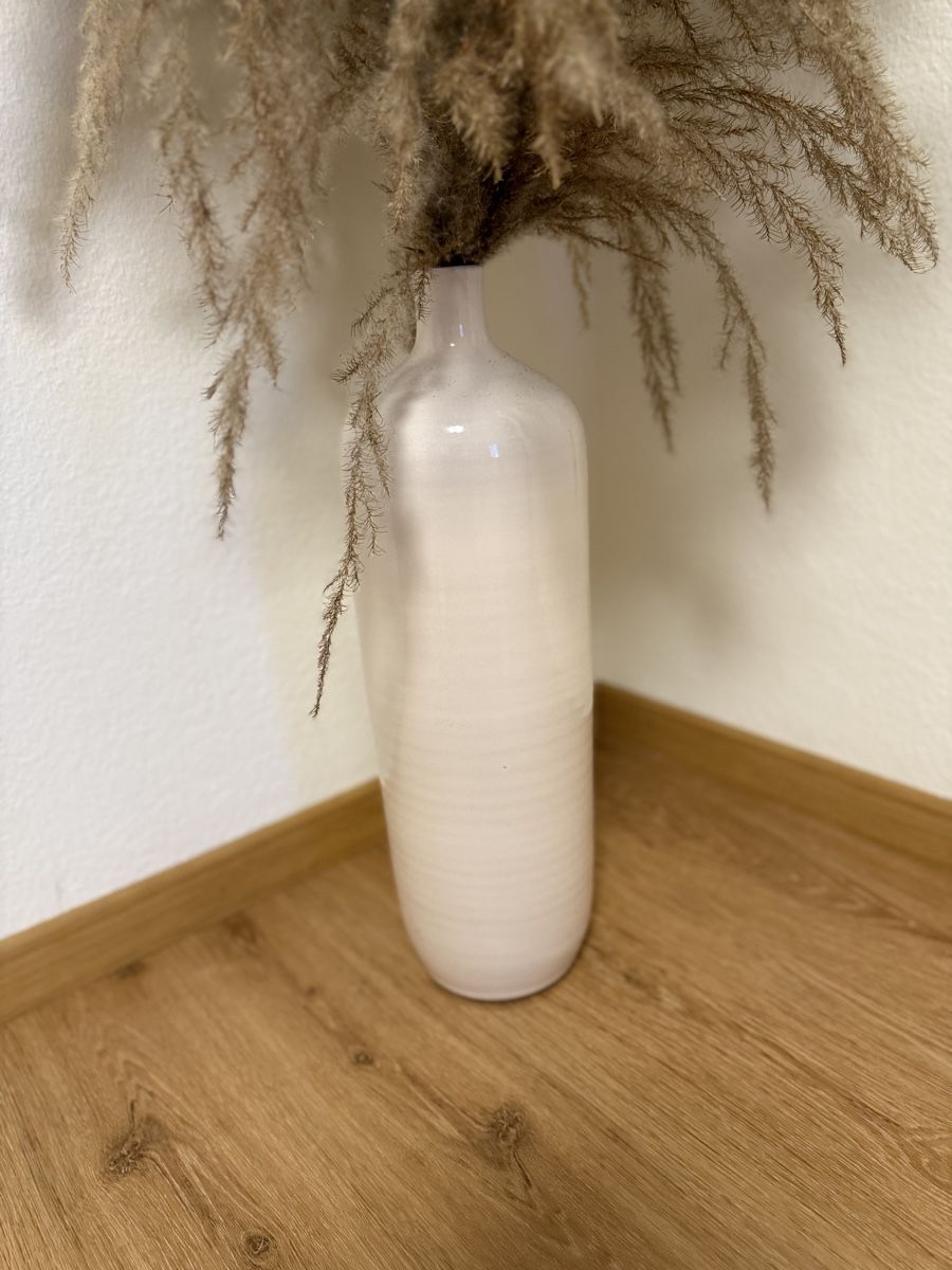 Vasi & Recipienti: Hohe weisse Vase mit Pampasgras – Usato da Winterthur venduto da fij_f65r 1
