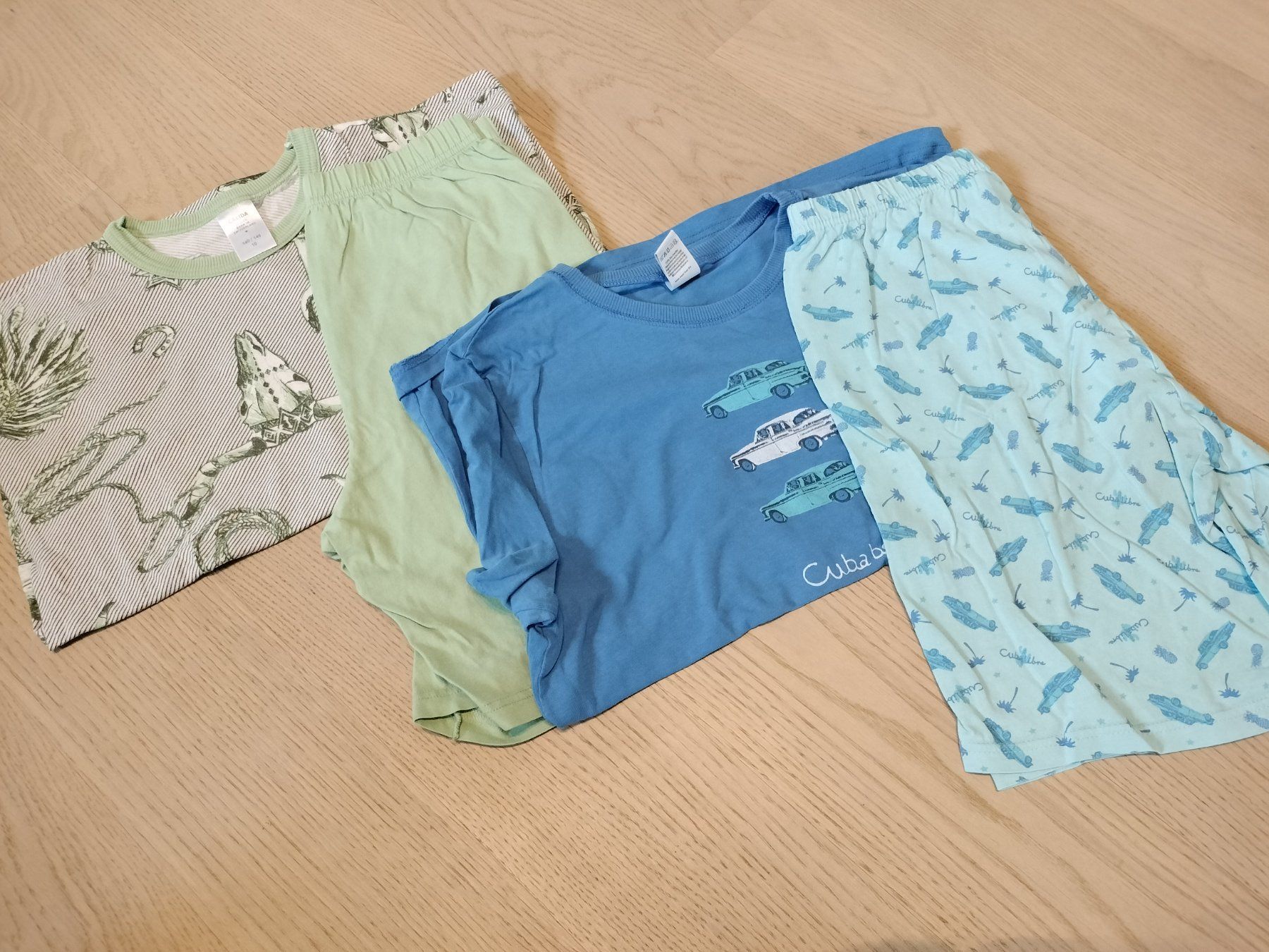 Pigiama & Simili: 2x Kurzarm Pyjama Grösse 140 – Usato da Neftenbach venduto da TheKringel