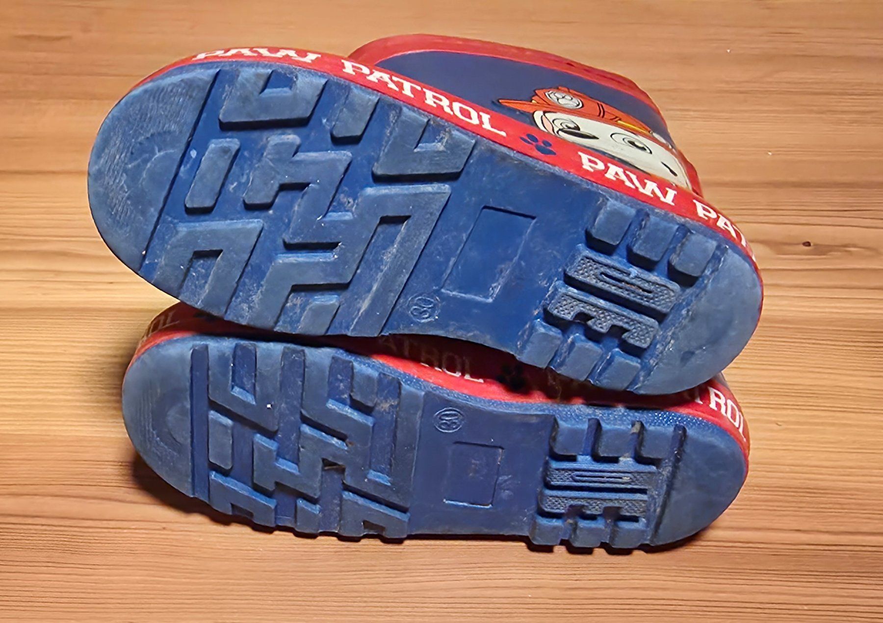 Scarpe per ragazzi: Paw Patrol-Gummistiefel Grösse 30 – Usato da Detligen venduto da ras_7ksp 2