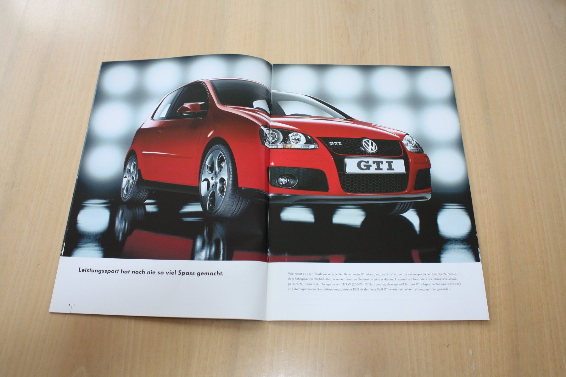 VW Documenti: Golf GTI CH-Prospekt 11/2004 – Usato da Wikon venduto da erwin400 2