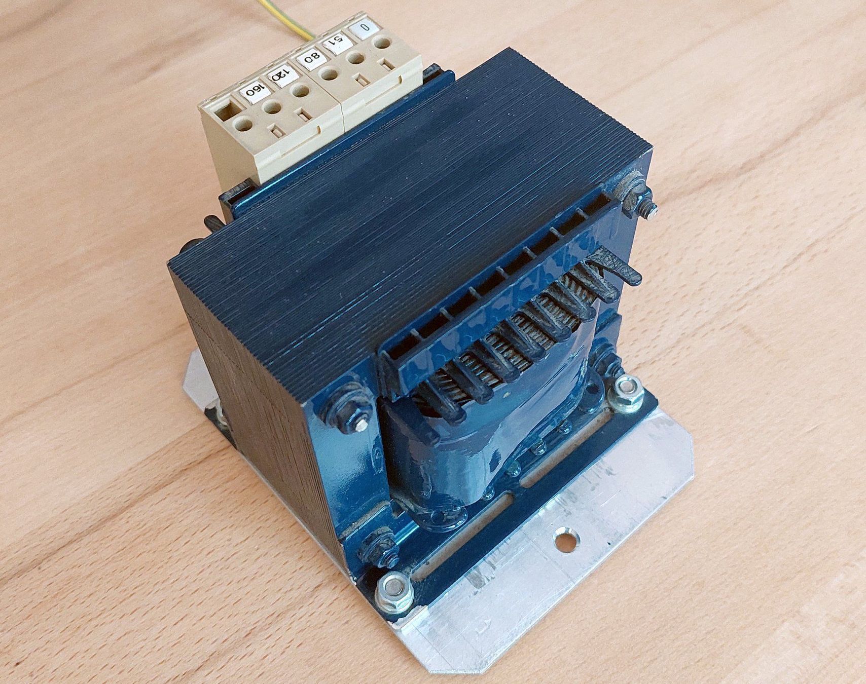 Componenti elettronici: Transformator – Usato da Bremgarten b. Bern venduto da Faenki 4