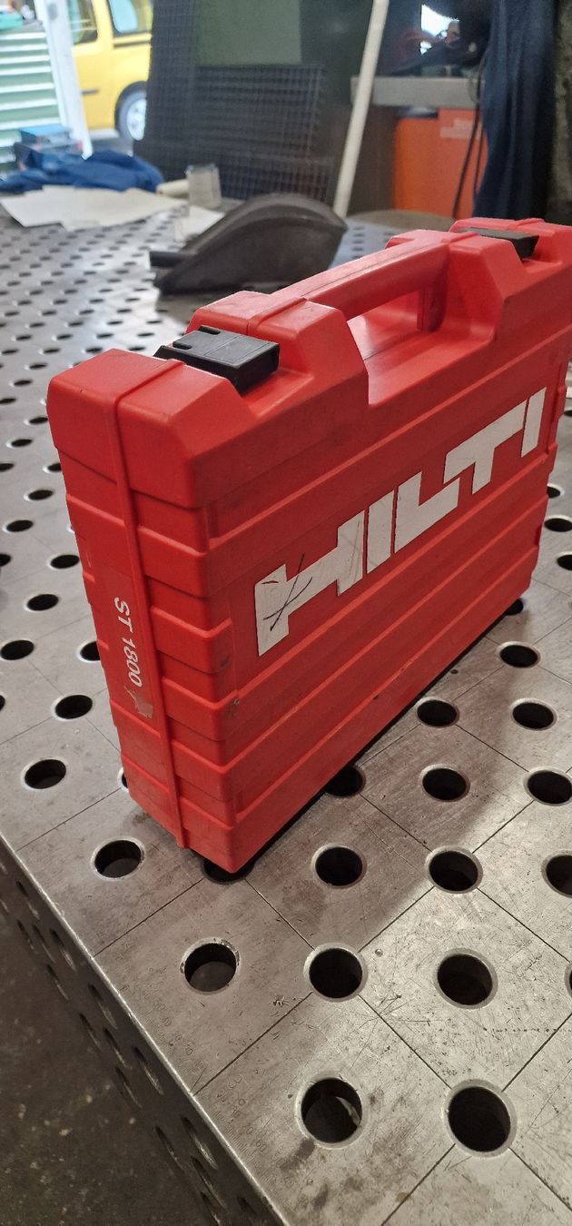 Hilti Bohrmaschinen: Hilti ST 1800 Schrauber  – Gebraucht aus Emmenbrücke von inf_l8yf 5