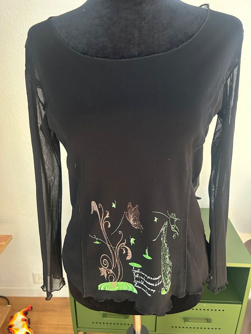 Maglioni & Felpe: Pull transparent noir – Nuovo (secondo la descrizione) da Val-d'Illiez venduto da Dombou