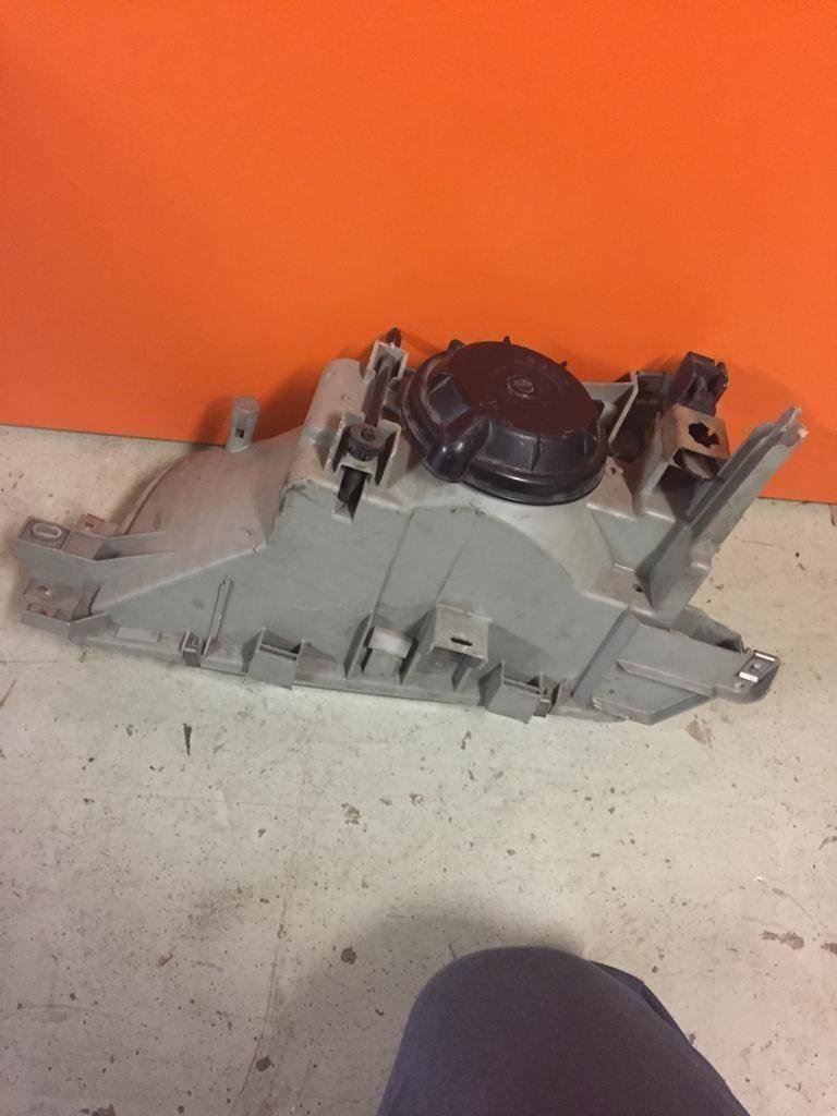 Fari: Renault 21 Scheinwerfer VR 77 01 034 133 – Usato da Altnau venduto da gahoal 4