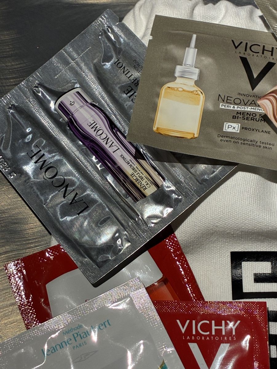 Soins du visage: Hübsche Stofftasche Givenchy gefüllt mit Proben - neu :-) – Neuf avec emballage d'origine à Niederglatt ZH par karinso 3