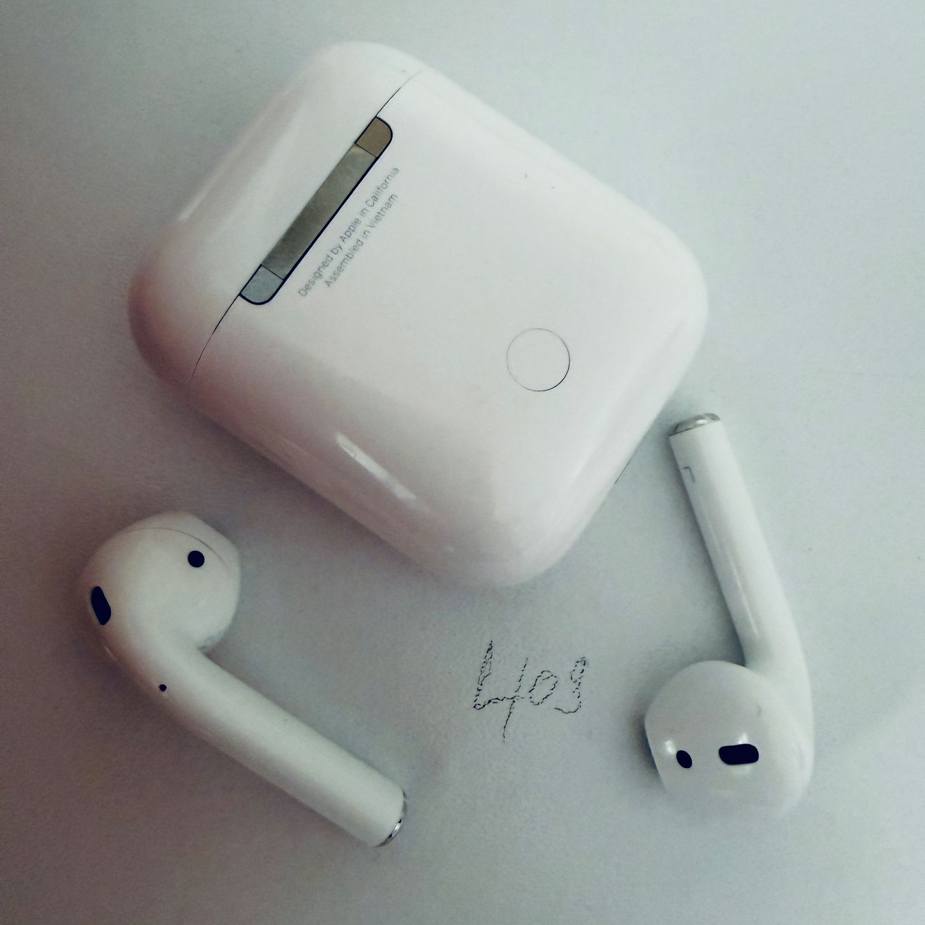 Apple Cuffie: Original Apple AirPods 2 Gen. Wireless Kopfhörer & Case – Usato da Basel venduto da MY.AIRPODS.SHOP 7