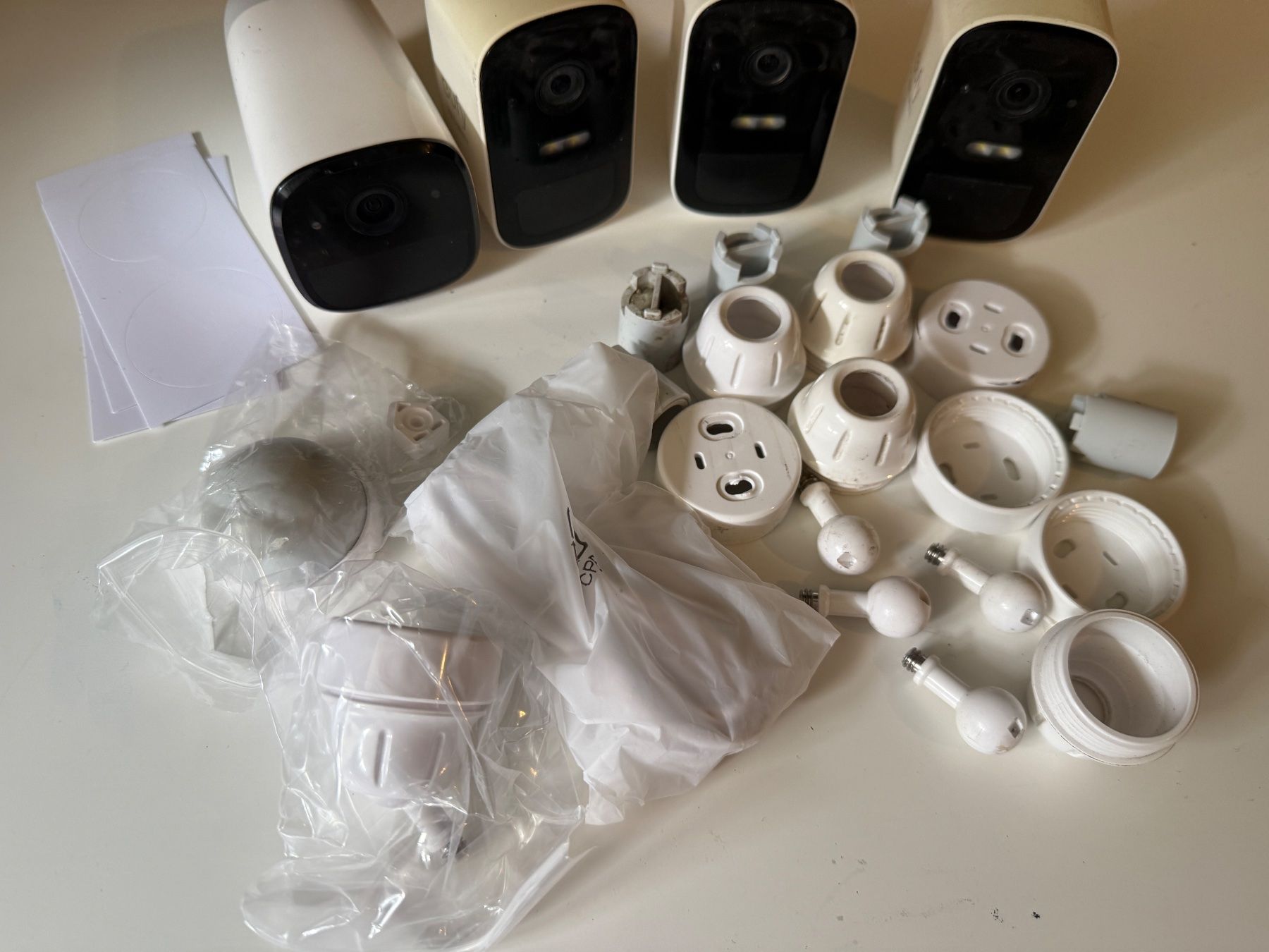 Eufy Alarmanlagen: 4x Eufy cam – Gebraucht aus Rorbas von Blastoff