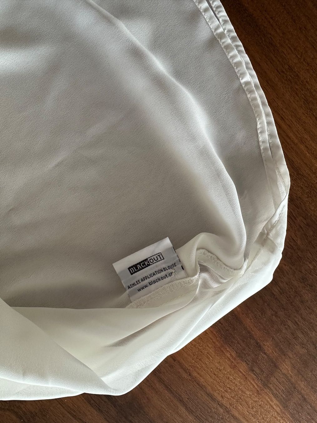 Tops: Blackout Top, Gr. S - neuwertig – Neu (gemäss Beschreibung) aus Brüttisellen von Molemo 3