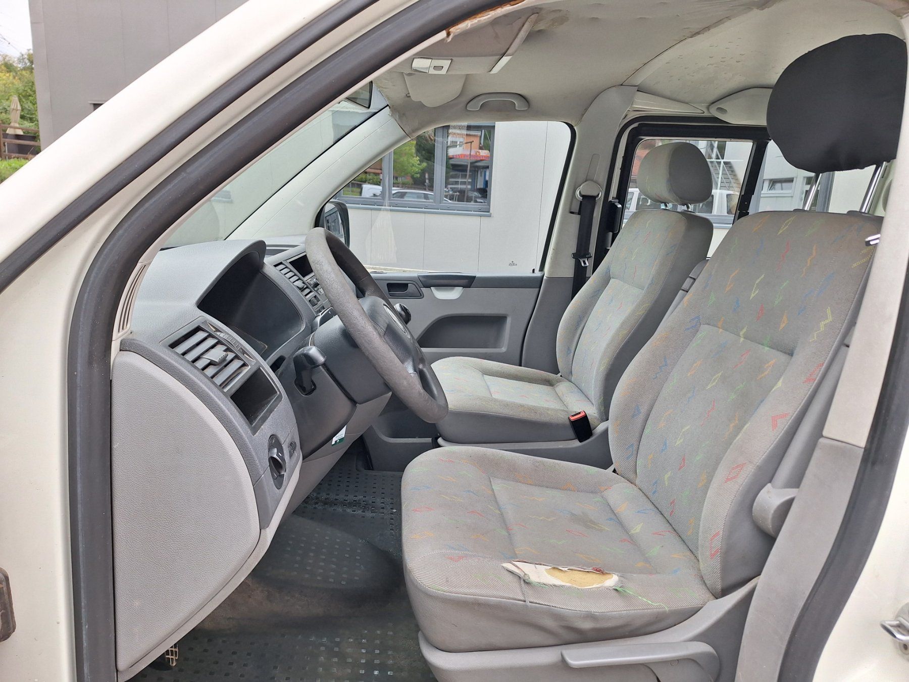 VW Automobili: VW T5 1.9 TDI Kombi – Difettoso da Solothurn venduto da GysinSolothurn 4