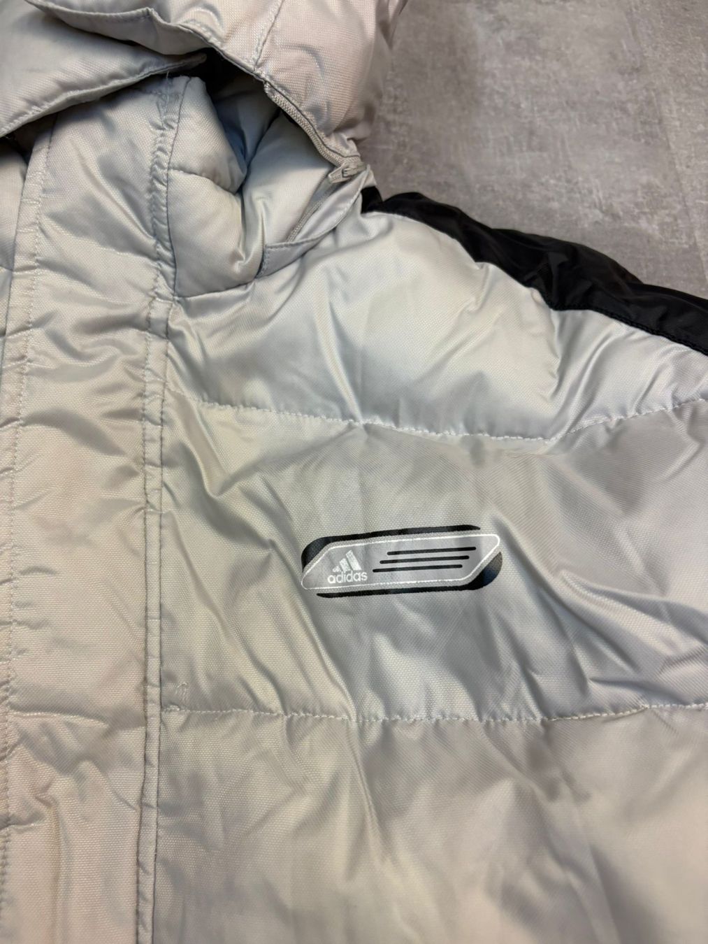 Adidas Jacken: Adidas Vintage Winterjacke 2004 - Grösse M – Neu (gemäss Beschreibung) aus Werdenberg von hase.vintage 1