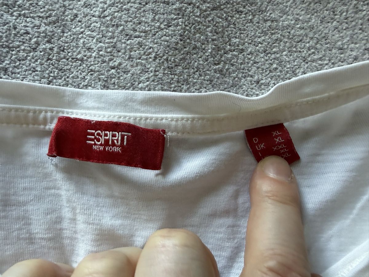 Esprit T-shirts: Langarm Shirt Esprit, XL – Neuf (Voir description) à Ermatingen par anj_9bm5 1