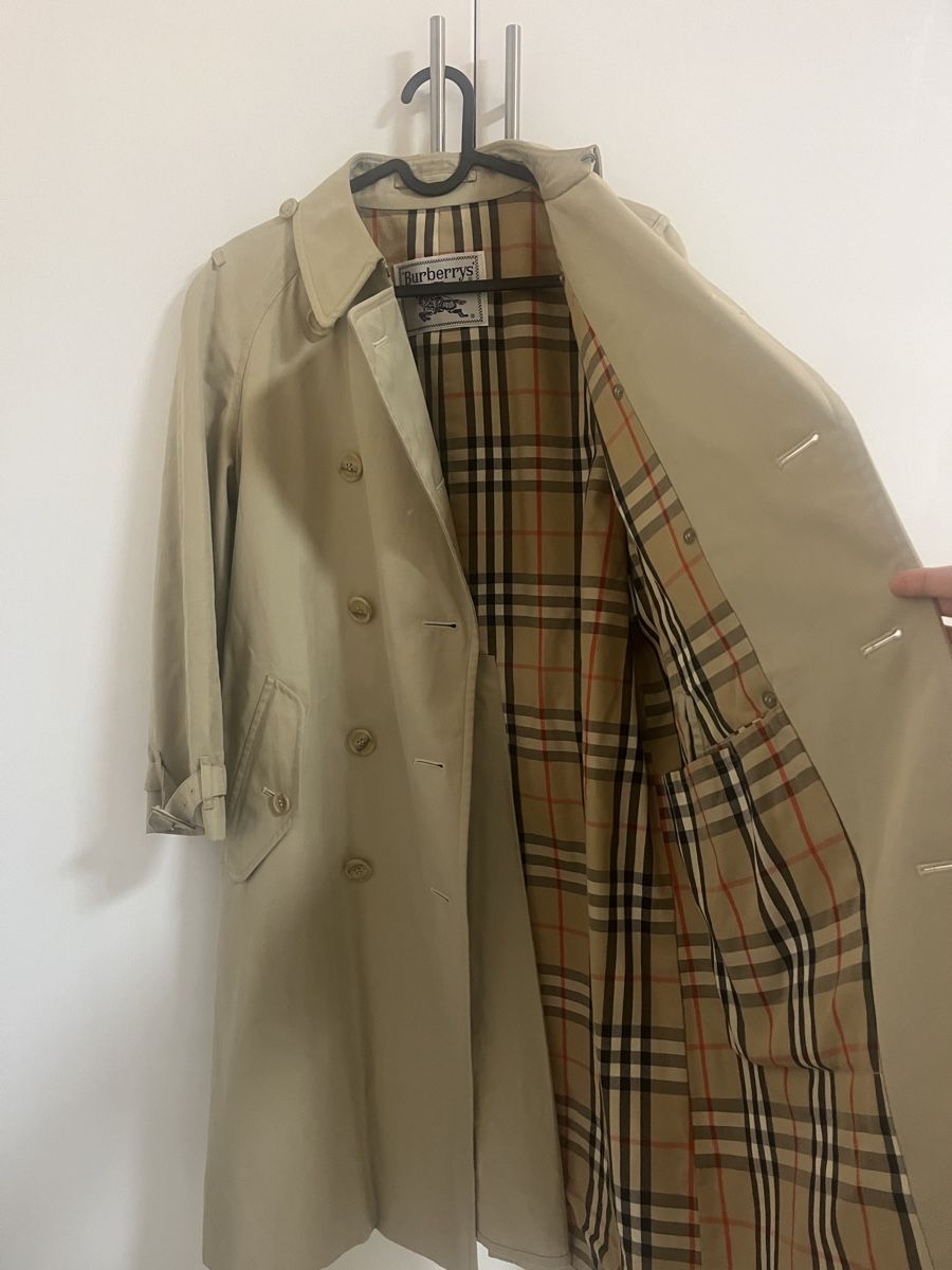 Cappotti: Burberry Trenchcoat – Usato da Grenchen venduto da cey_rg6z 1