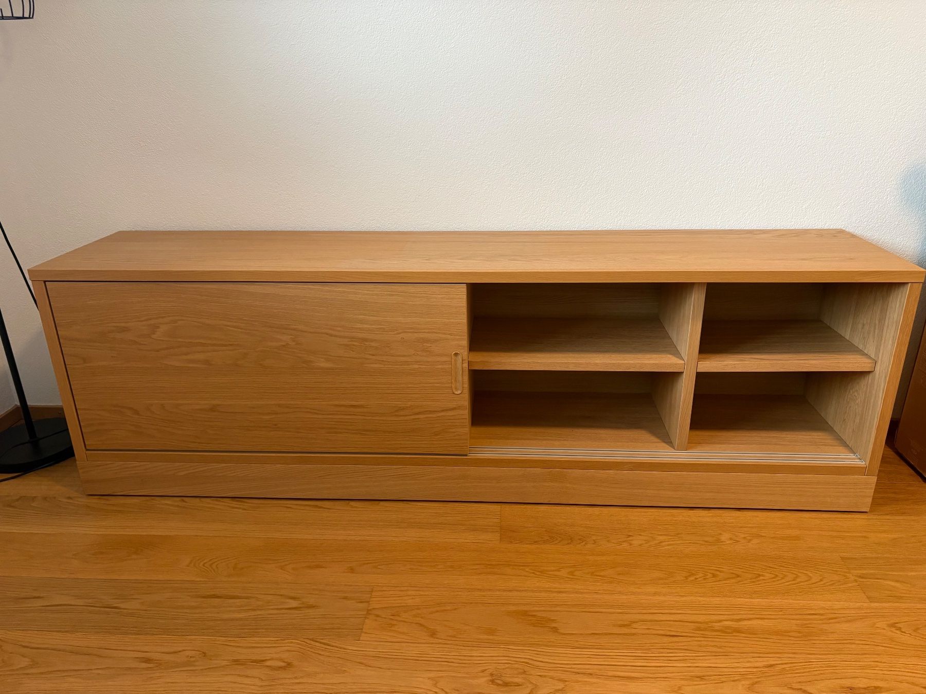 Ikea Meubles TV: IKEA TONSTAD TV-Bank – D'occasion à Binningen par nik_5yb5 2