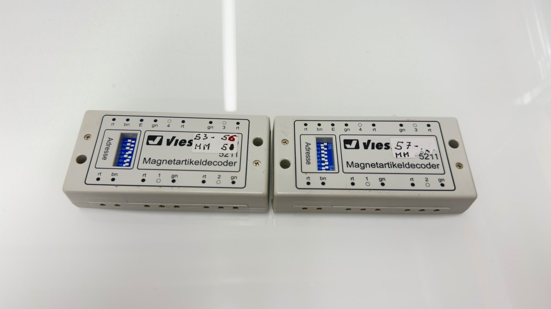 Viessmann Modellini di ferrovie: 2 Viessmann 5211 Magnetartikeldecoder – Usato da Schlieren venduto da rat_lq6b 1