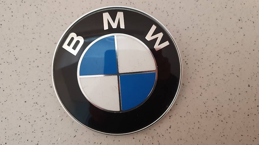 BMW Tutti pezzi di ricambio auto: Stemmi  originali  BMW  M3 E 30 – Usato da Monte Carasso venduto da Ely67 1
