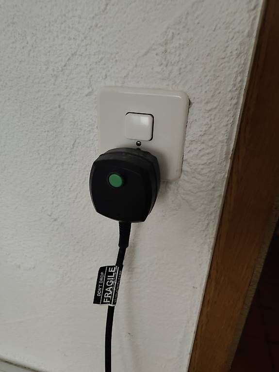 Letti: Bett mit elektronischem Lattenrost  – Usato da Ernetschwil venduto da Picnyd 2
