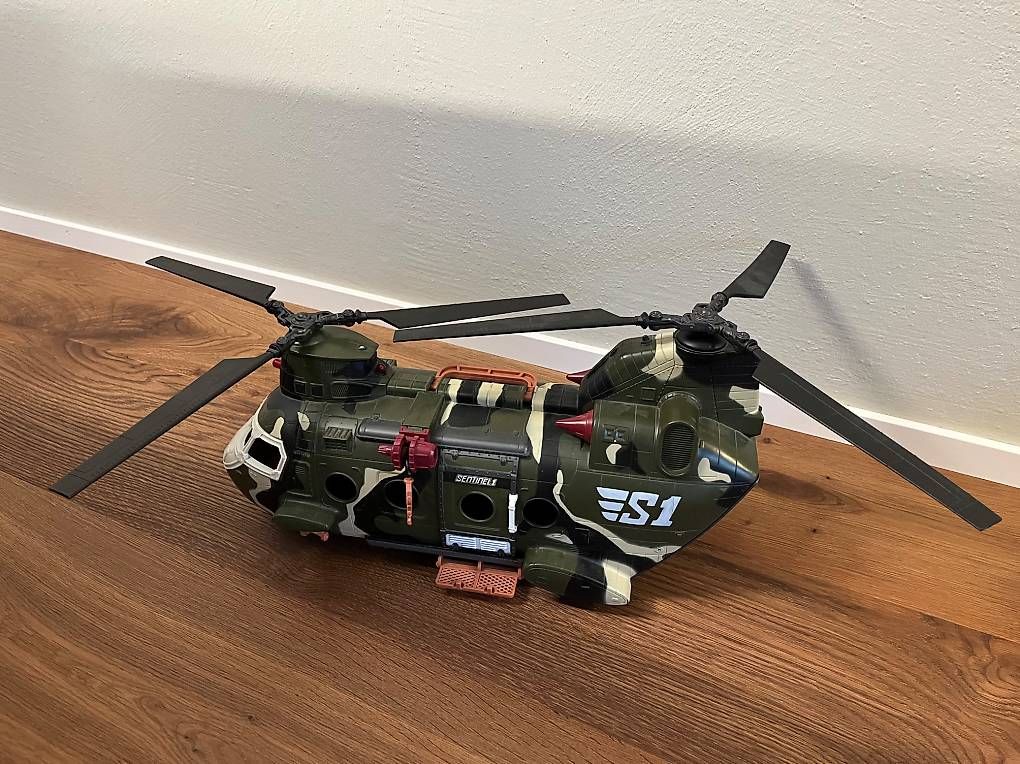 Modellbausätze & Standmodelle: Militärhelikopter – Gebraucht aus Jona von sabi9 1