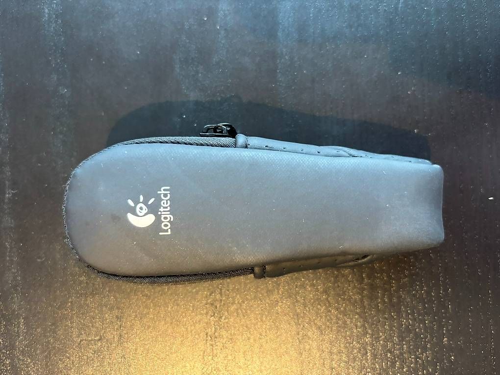 Fernbedienungen: Kabelloser Logitech Presenter R400 mit rotem Laserpointer – Gebraucht aus Brugg AG von Knup0 1