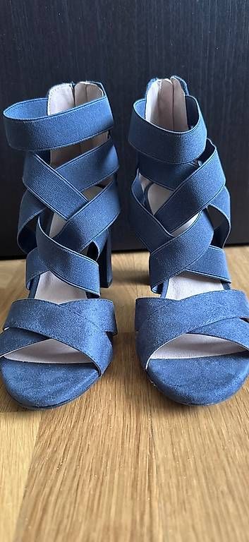 Scarpe da donna: Pumps / High-Heels – Nuovo (secondo la descrizione) da Zuchwil venduto da Marti_7 2