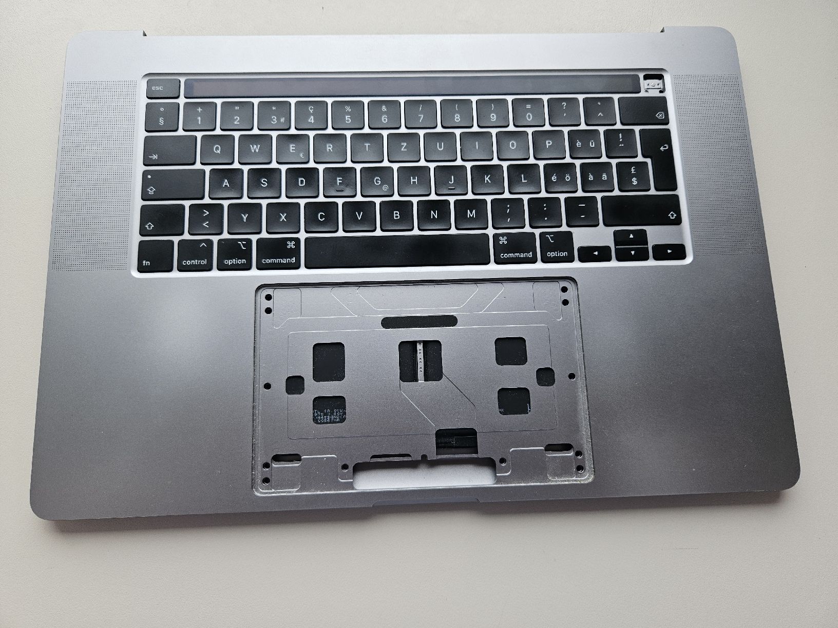 Apple Notebook: topcase von Apple MacBook Pro 16 2019 – Usato da Biberist venduto da Volo28