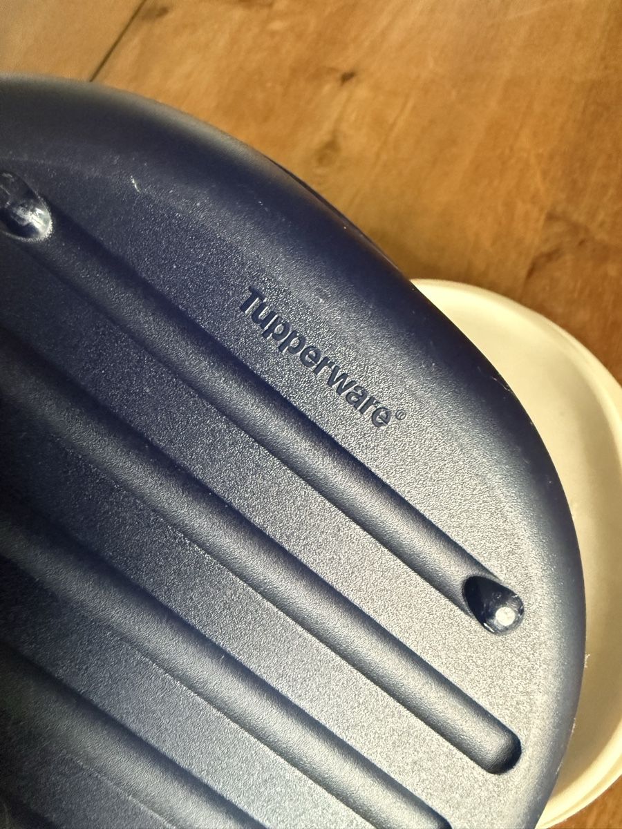 Recipients et similaires: Tupperware Aufbewahrungsbox/Brotkasten – Neuf (Voir description) à Perlen par SPICE24 3
