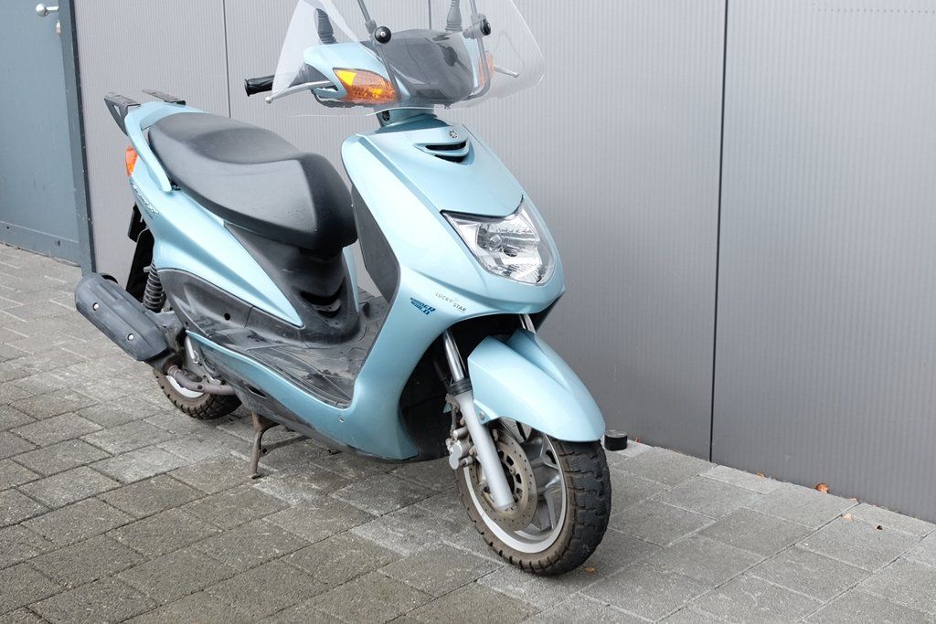 Yamaha Scooter: Yamaha XC125 Cygnus X – Usato da Sargans venduto da pirelli146 6